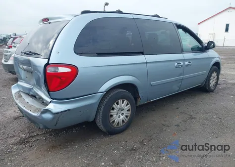2005 Chrysler Town & Country Lx from USA, damaged, VIN 2C4GP44R55R232553